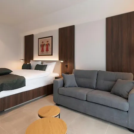 Dve Kule & Winery ホテル 4*