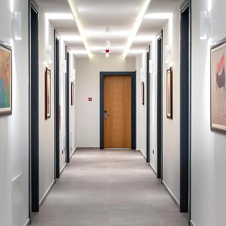 Dve Kule & Winery ホテル 4*