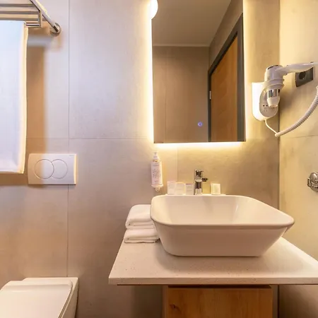 Dve Kule & Winery ホテル Bacinci