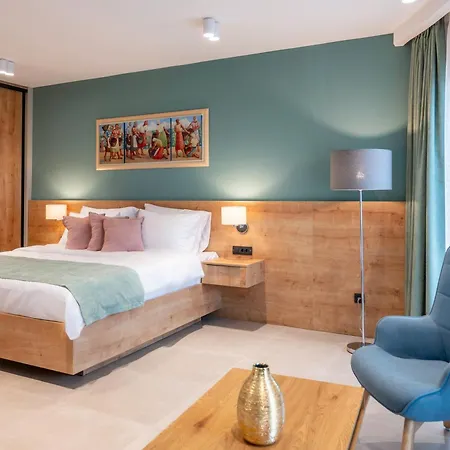 Dve Kule & Winery 4*