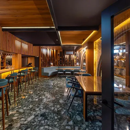 Dve Kule & Winery 4* Bacinci